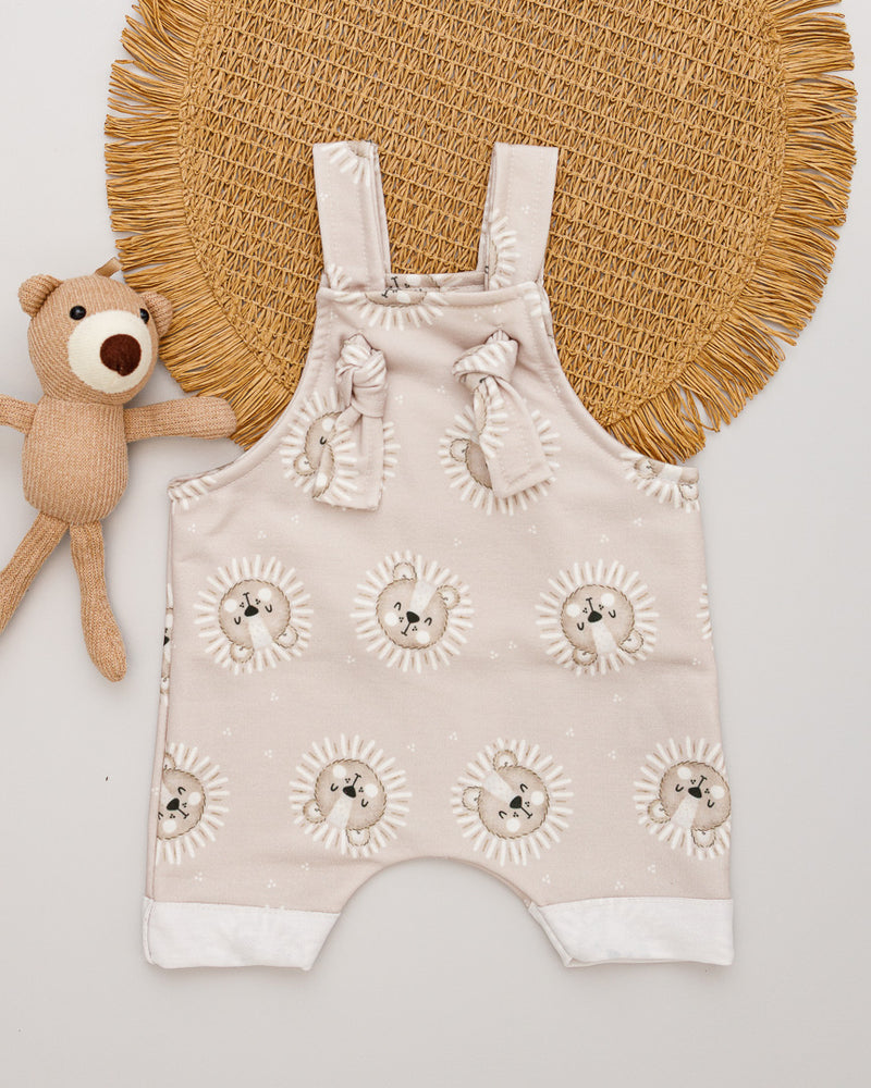 Jardineira Bebê Molecotton Marrom Estampado Leão