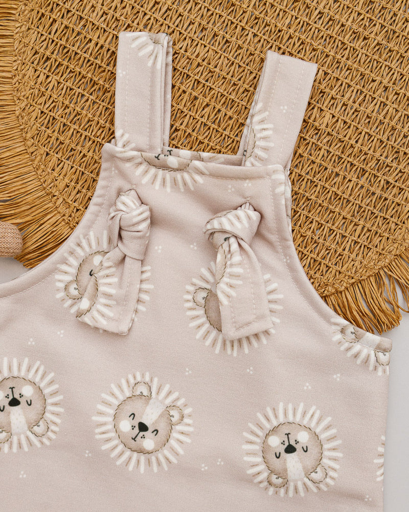 Jardineira Bebê Molecotton Marrom Estampado Leão