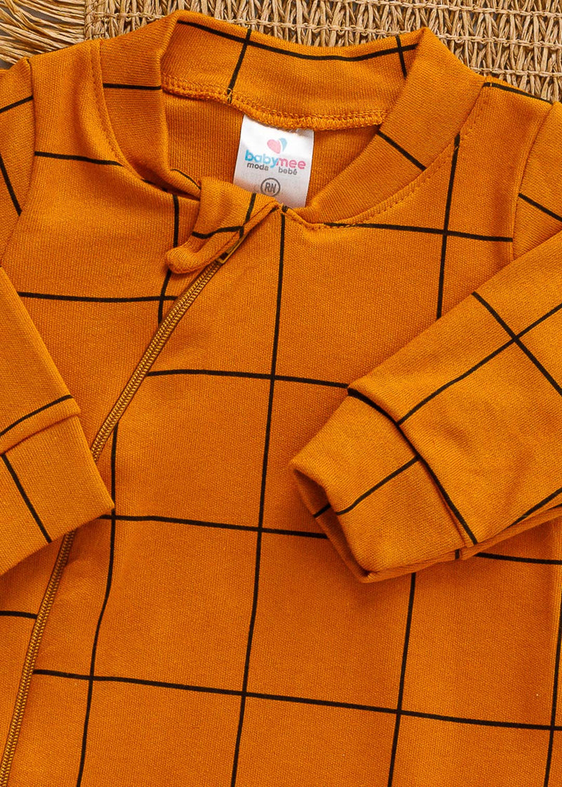 Macacão Bebê Suedine Caramelo Estampado Quadriculado