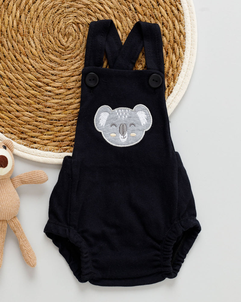 Jardineira Bebê Romper Suedine Preto Bordado Coala