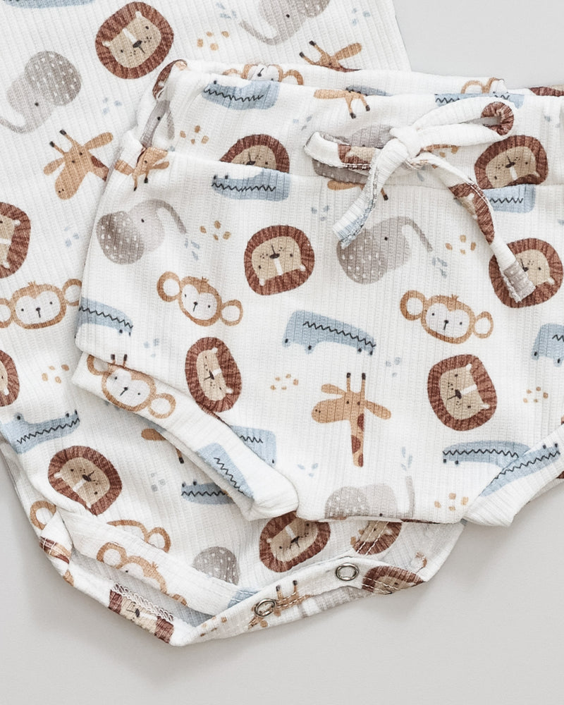 Conjunto Body Regata e Tapa Fralda Bebê Safari Divertido