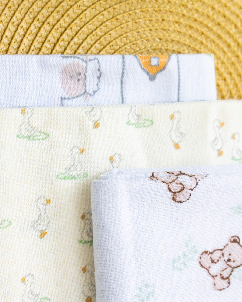 Kit 3 Cueiro Estampado Flanelado Ursinho e Patinho
