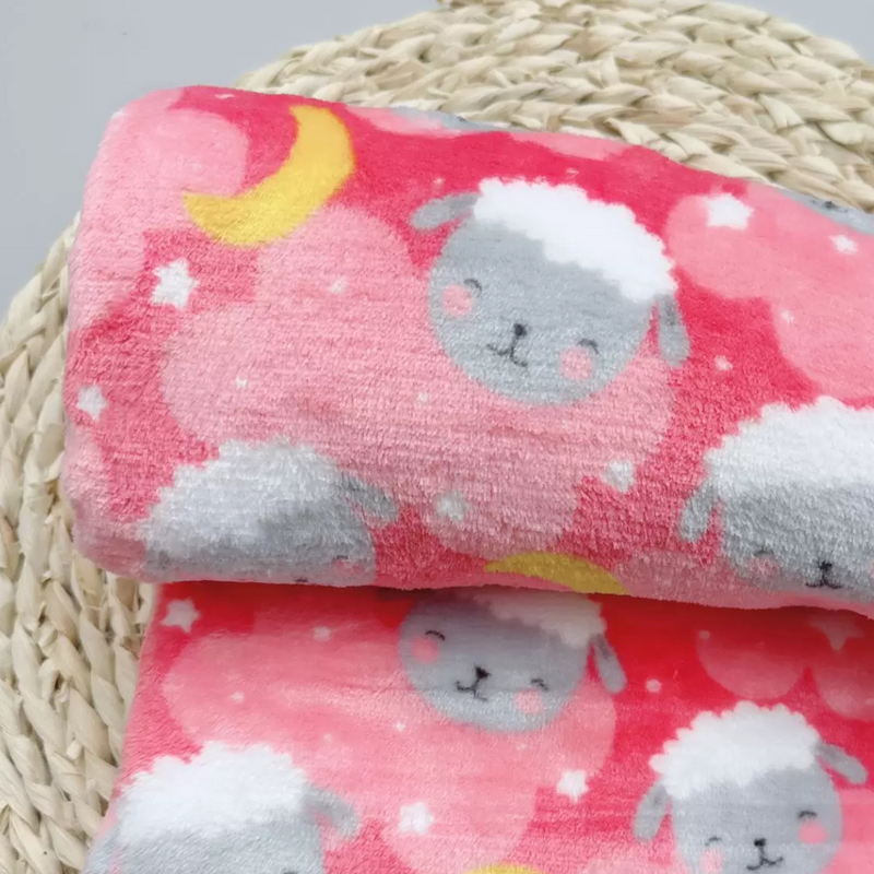 Manta para Bebê  Fleece cor Goiaba Estampado Carneirinho