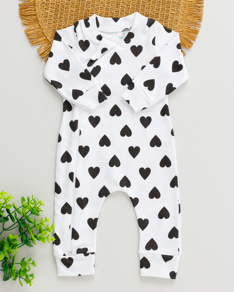 Macacão Bebê Suedine Estampado Coração Preto