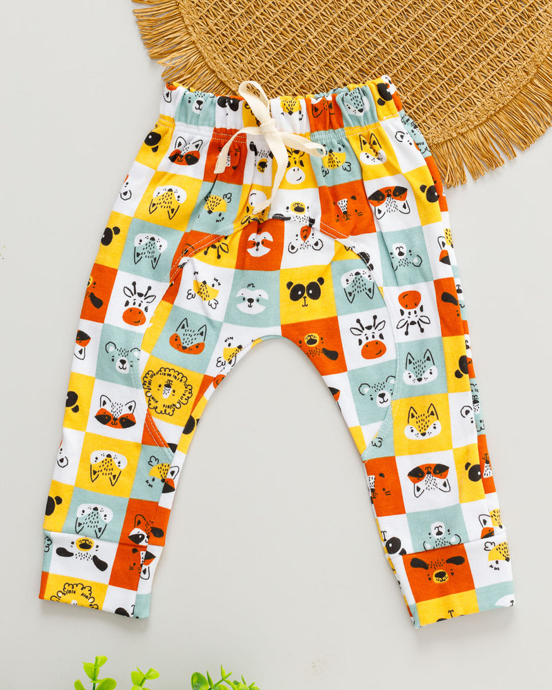 Calça Saruel Suedine Branco Estampado Bichinhos Quadro